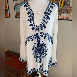 Lucky & Coco White Tunic Dress/Top/Cover-up